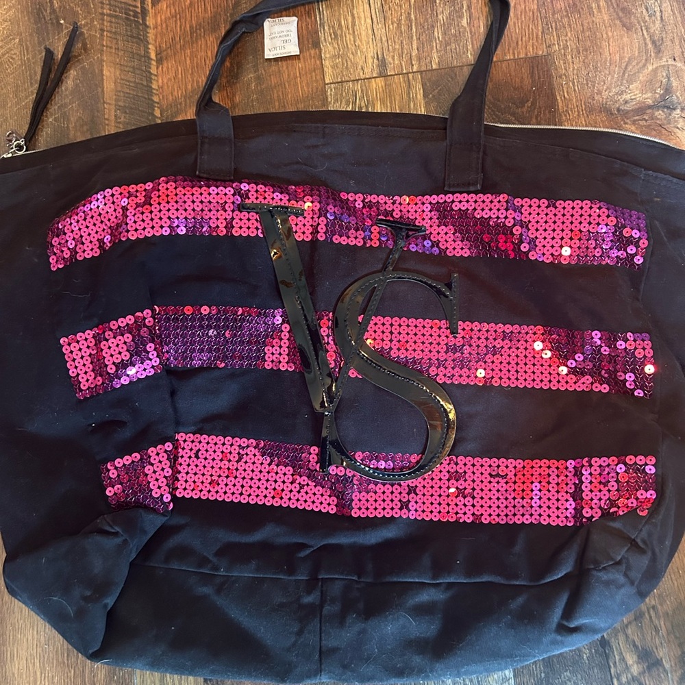 VS tote